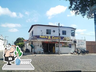 O exterior do Padaria R Costa