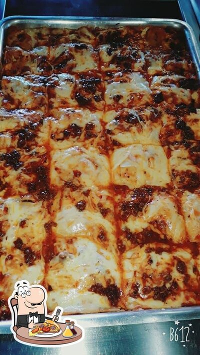 No Restaurante e churrascaria riveira 2, você pode degustar pizza