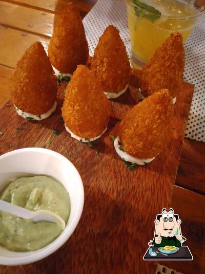 Comida em Adélia Cozinha e Bar