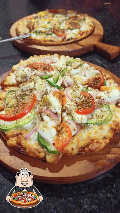 Get pizza at Fun N Food