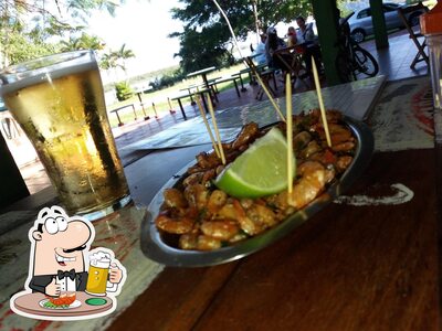 Toca Do Bugio Restaurante fornece uma opção de cervejas