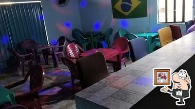 Veja imagens do interior do Adriano Drinks Bar
