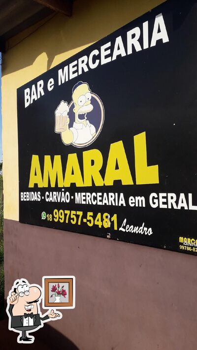 O interior do Bar do Amaral