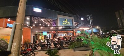 Você pode espairecer no exterior Dom Muster Cozinha & Bar em Samambaia