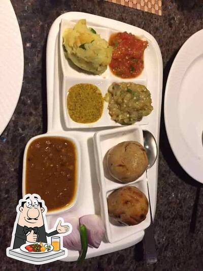 Food at Magadh & Awadh