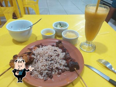 Você pode desfrutar de uma bebida do menu