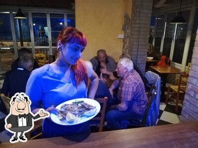 Siediti a un tavolo di Yorg