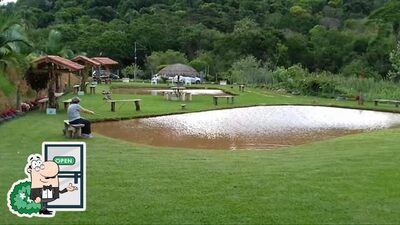 Você pode espairecer no na área externa do Pesqueiro do Rokao