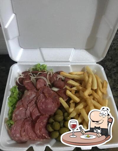 Platos en A mega esfiha o endereço do sabor