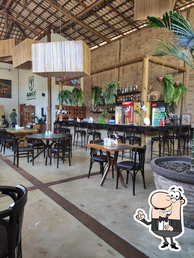 O interior do Restaurante Babaçu