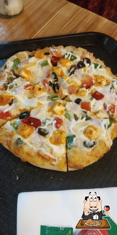 At Shake shook cafe, you can enjoy pizza