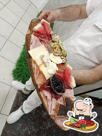Prenditi i un pasto a base di carne al ristorante Big Pizza