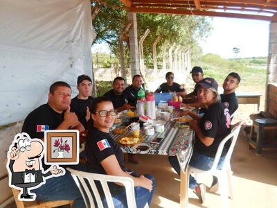 O interior do Point do lanche
