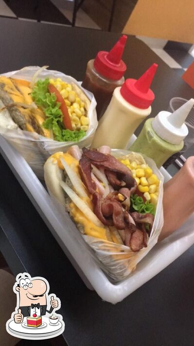 Fininho Sanduiches provê uma variedade de pratos doces