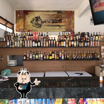 Peça diferentes drinques servidos no BAR DO MAGAL