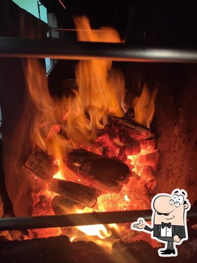 Veja imagens do interior do Churrascaria E Lanch. Paladar