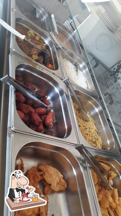 Restaurante Avenida serve uma escolha de pratos doces