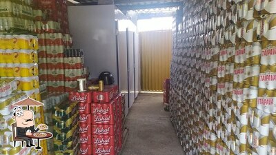 Desfrute da vista da área externa do Point Distribuidora de Bebidas