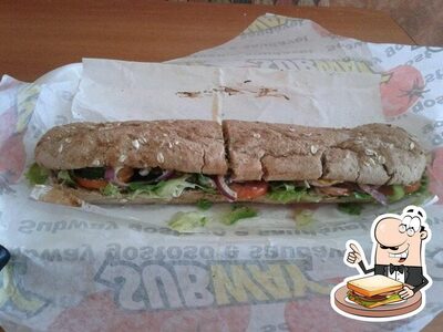 Coma um sanduíche para o almoço ou jantar