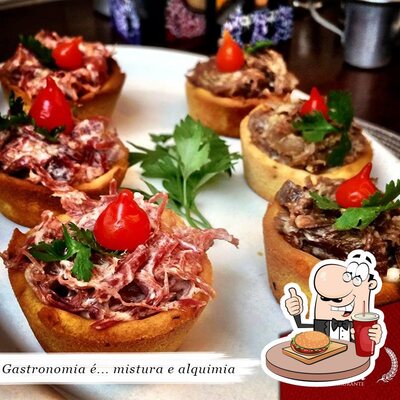 Consiga um hambúrguer no Comedoria Picuí