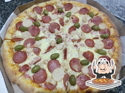No Pizzaria Saborella, você pode provar pizza