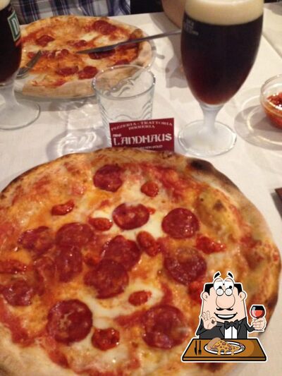 A Landhaus, puoi assaggiare una bella pizza