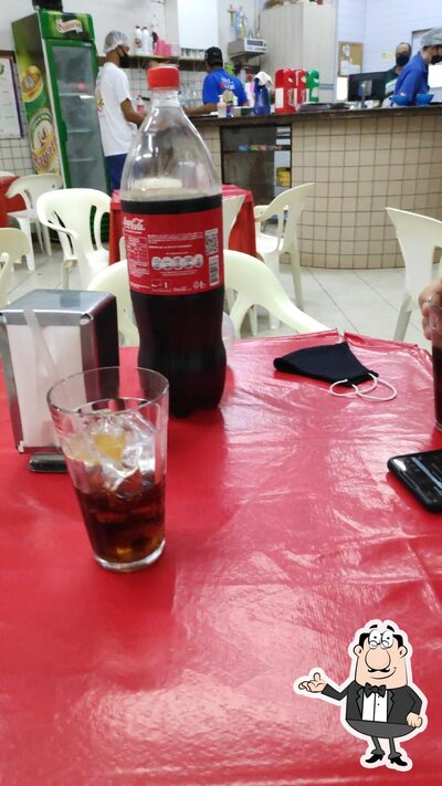 Veja imagens do interior do HORA DO LANCHE