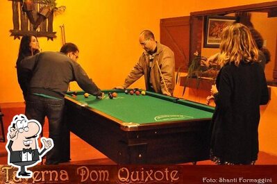 Veja imagens do interior do Taverna Dom Quixote Itatiaia RJ