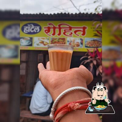 Food at Hotel Rohit Bavdhan