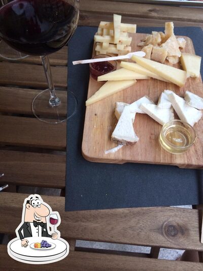 Prenditi un bicchiere di vino alla fine di una faticosa giornata lavorativa