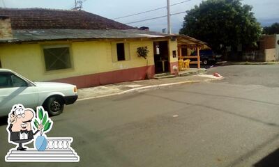 Veja imagens do exterior do Havai Bar