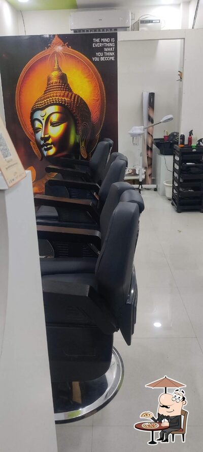 Check out how AL- Madina Biryani Center looks outside