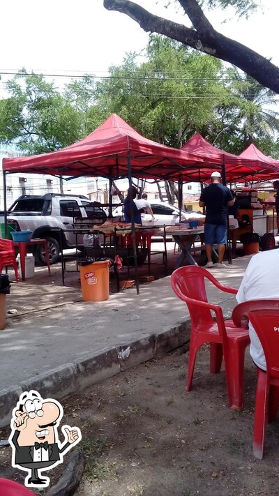 O interior do Aquilás praça