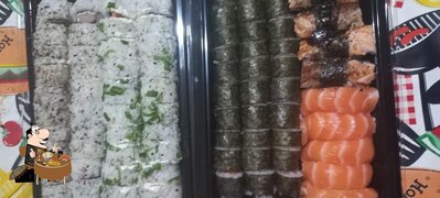 Comida em Pinheiro sushi