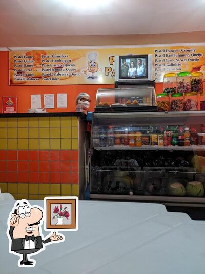 Veja imagens do interior do Hambúrgueria Paulista