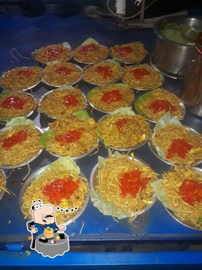 Food at Chiku Fast food center