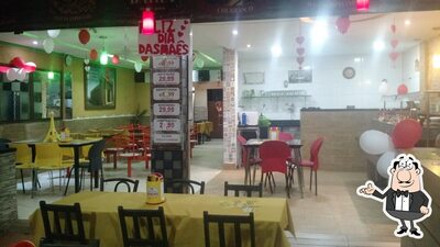 Sente em uma das mesas no Restaurante do Bahia