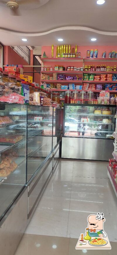 Food at Iris Bakery, Nareekamvalli