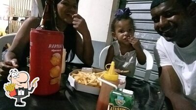 Peça batatas fritas no Bar Do Denilson