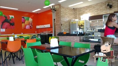 Veja imagens do interior do Açaiteria e Sorveteria frutos de Goias - Taguatinga