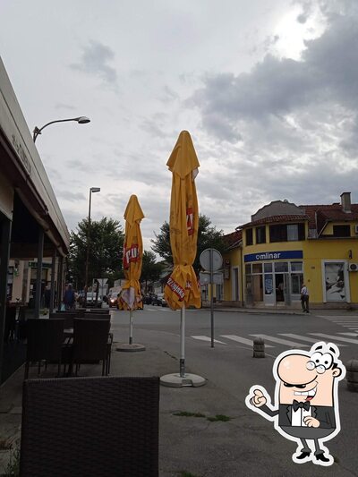 Guarda gli esterni di Mlinar