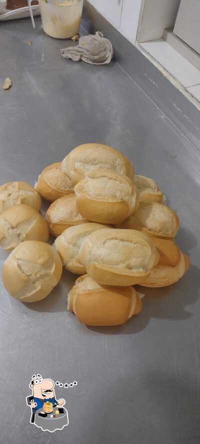Comida em esquina do pão