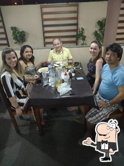 Veja imagens do interior do Zimbabwe Churrascaria e Hamburgueria