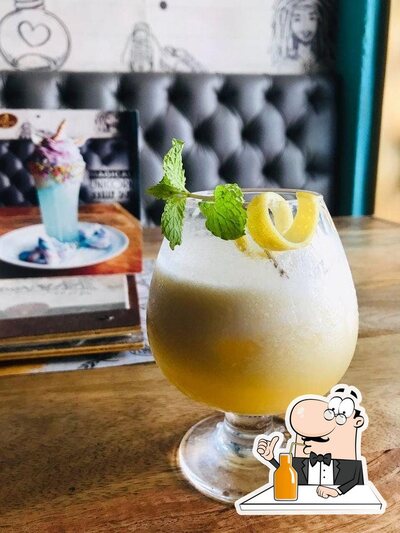 Try out various drinks available at Cafe Bohemia