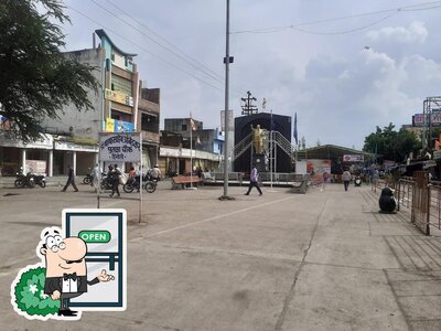 Check out how Hotel Kamgar Bar And Restro looks outside