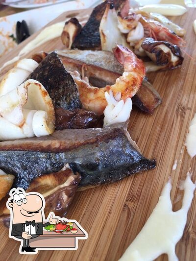 Prenditi tra i vari pasti di mare proposti al pub & bar Sabbia Bianca Rimini Ristorante