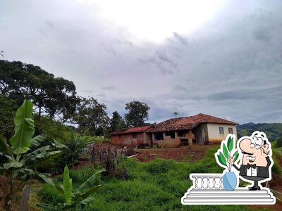 Veja imagens do exterior do Bar do Batata