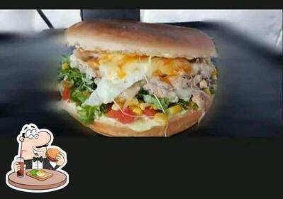 Point Lanches Alvorada serve uma escolha de opções para os amantes dos hambúrgueres