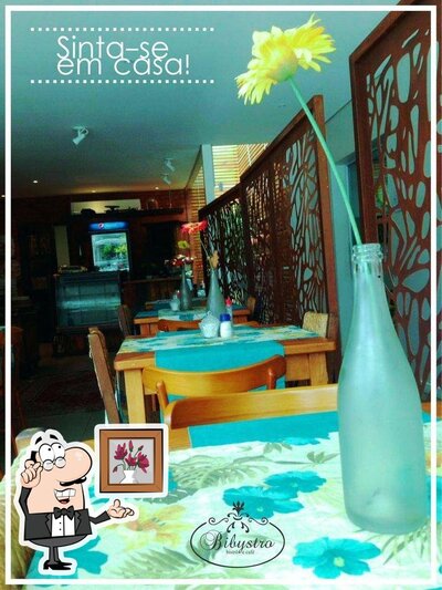 Veja imagens do interior do Bibystro Restaurante