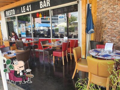 Siediti a un tavolo di Le 41 Bar Resto